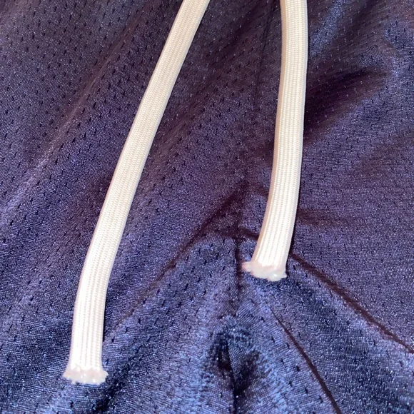 woman’s nike athletic shorts - Picture 5 of 5